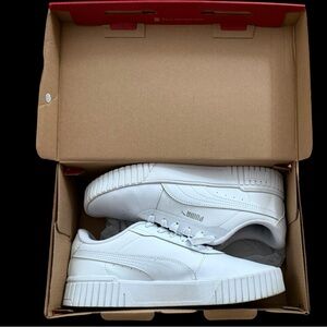 PUMA CARINA 2.0 WOMENS SIZE 8